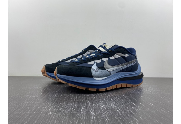 NIKE Sacai x VaporWaffle “Tour Yellow ” DD1875-700