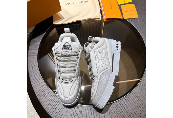 l**is V*t*n skate trainer