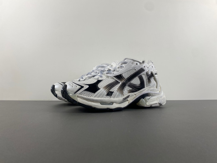 Ba*len*cia*ga runner 772774-wrung-9010