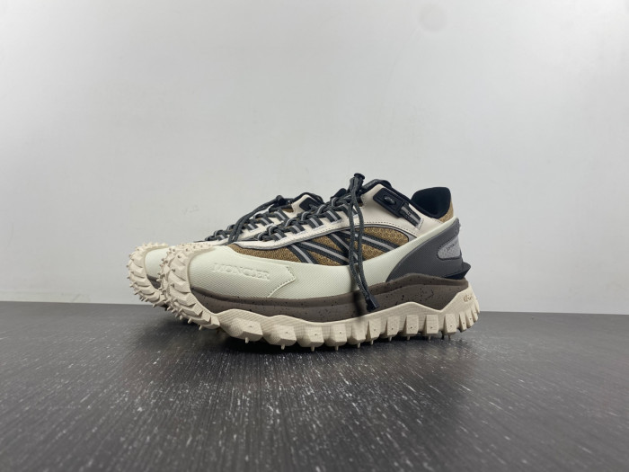 Moncler Trailgrip Beige White