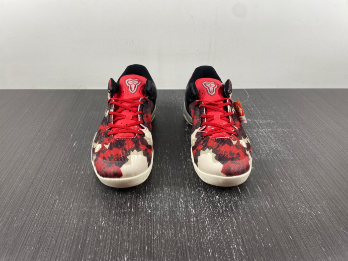NNIKE Kobe 8 System "Milk Snake" 555035-601