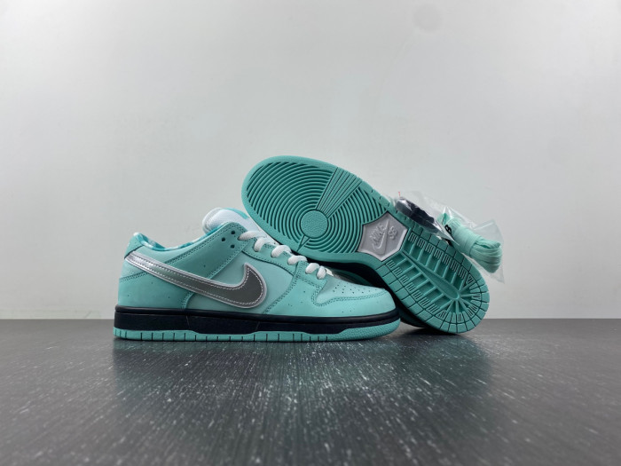 Nike SB Dunk Low  BV1310-402