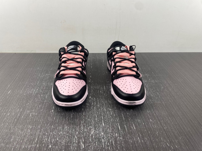 Nike SB Dunk Low CW1590-100