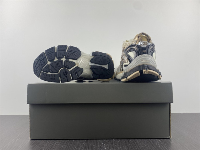 Ba*len*cia*ga runner white blue red 677403-w3rn1-1125