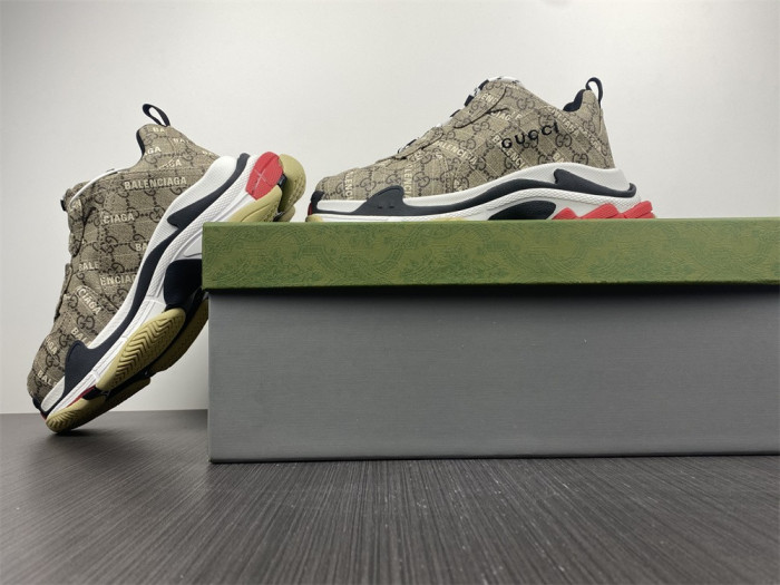 gc x Ba*len*cia*ga sneaker 681066ulz10 9795