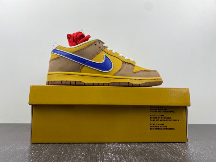 NIKE Dunk Low ” Newcastle Brown Ale ” 313170 741