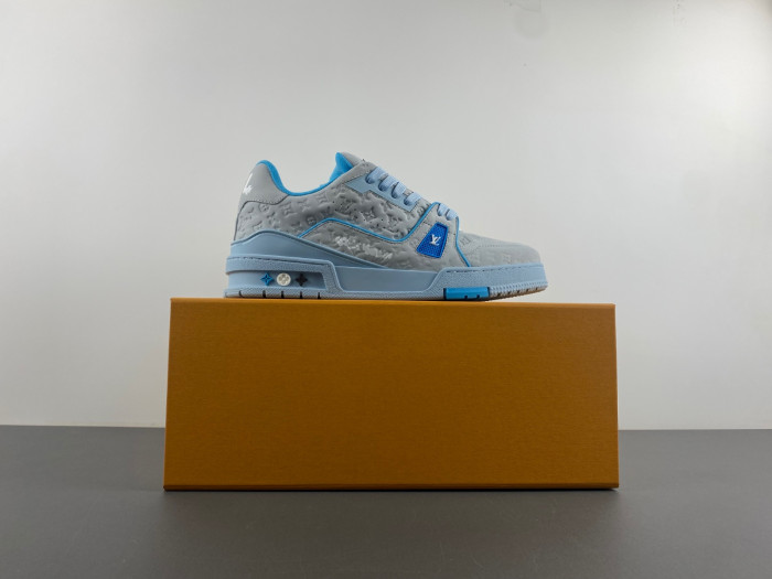 l**is V*t*n lv trainer