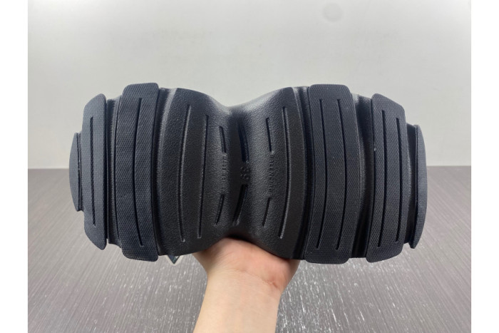 Ba*len*cia*ga sandal