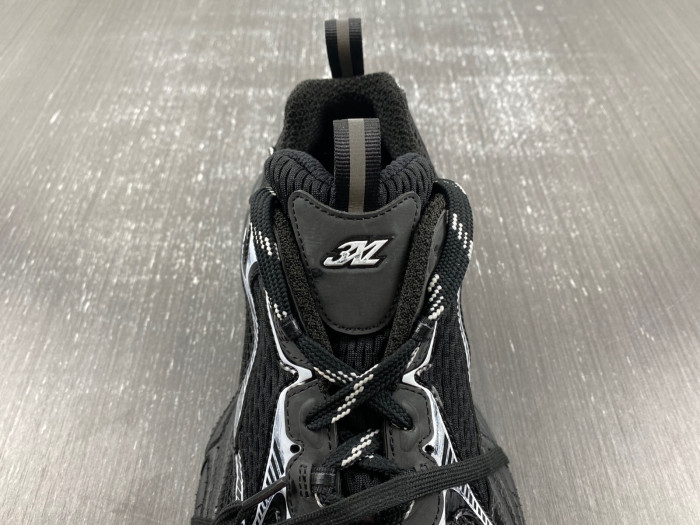 BLCG IAGA -PHANTOM SNEAKER