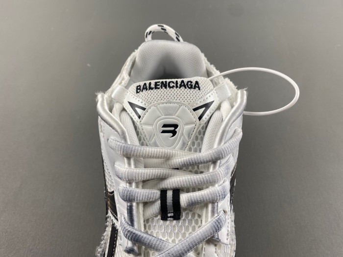 Ba*len*cia*ga runner 772774-wrung-9010
