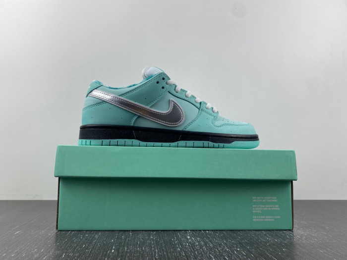 Nike SB Dunk Low  BV1310-402