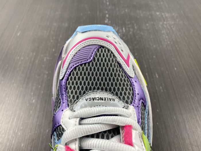 Ba*len*cia*ga runner 677403 w3rh5 0308