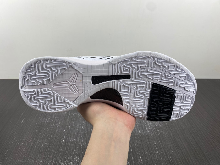 NIKE KOBE v 5  protro DB4796-004