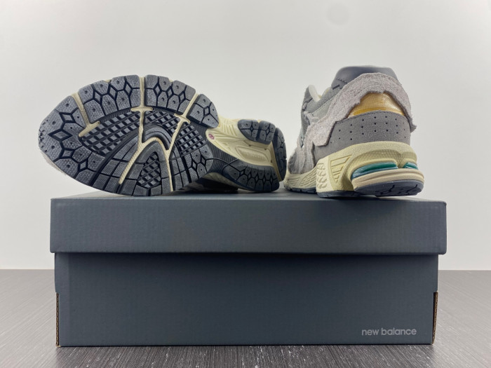 BAPE X NEW BALANCE 2002R M2002RDA