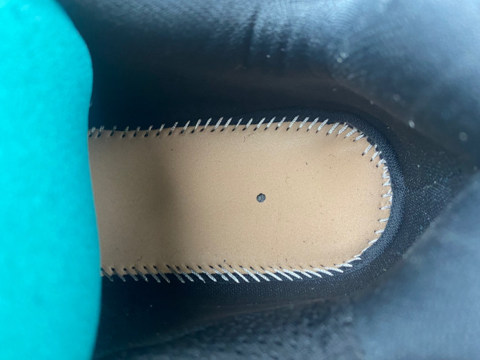 Ba*len*cia*ga runner black and red characters 677402 w3rb1 0102