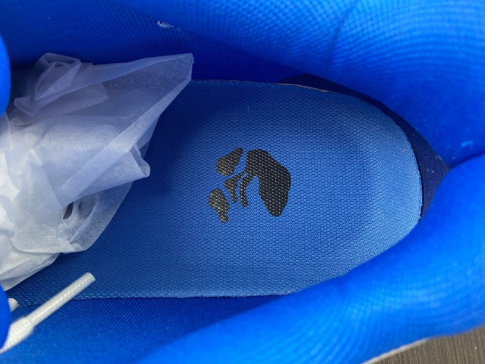 OFF-WHITE OUT OF OFFICE OW000006