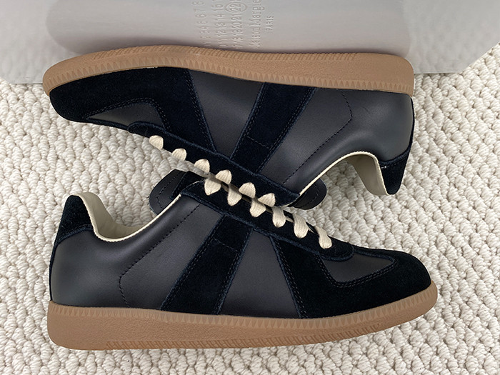 ma*s*n Ma*i*la calfskin sneakers