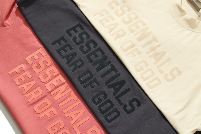 FEAR OF GOD ESSENTIALS T-SHIRTS