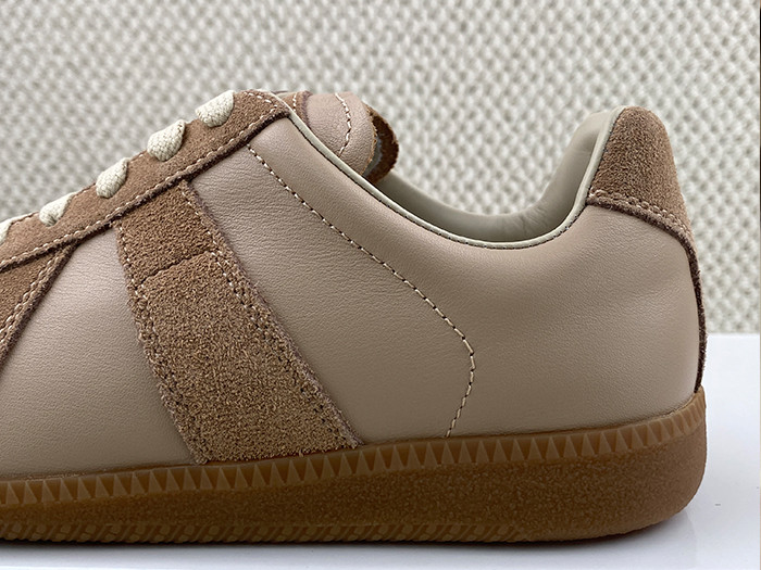 ma*s*n Ma*i*la calfskin sneakers