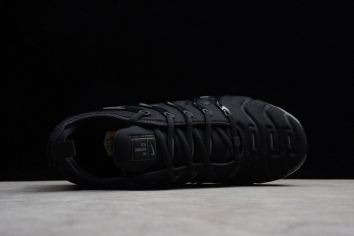 NIKE AIR VAPORMAX PLUS TRIPLE BLACK 924453-004