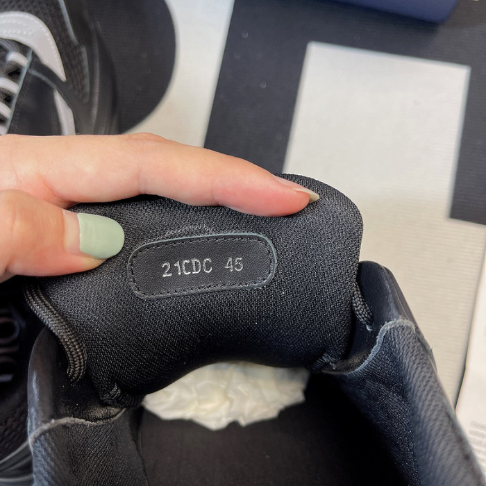 DR B22 SNEAKERS  0201