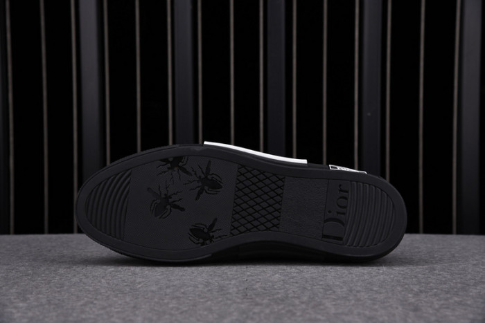 DR B23 HIGH-TOP SNEAKERS 0116