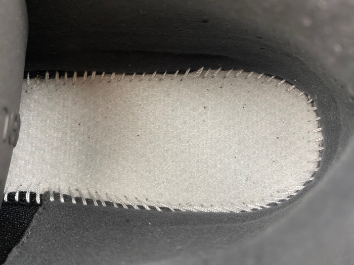 BAPE X NEW BALANCE 2002R M2002RDB