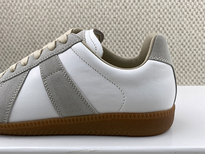 ma*s*n Ma*i*la calfskin sneakers