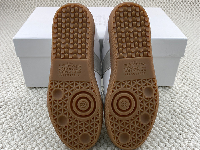 ma*s*n Ma*i*la calfskin sneakers