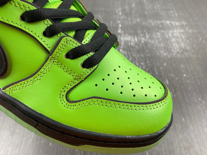 The Powerpuff Girls x Nike SB Dunk Low FZ8319-300