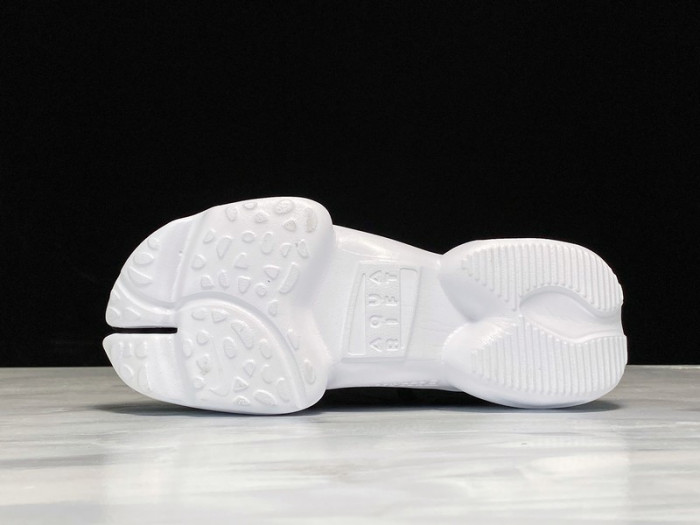 Nike Aqua Rift “Summit White” BQ4797-002